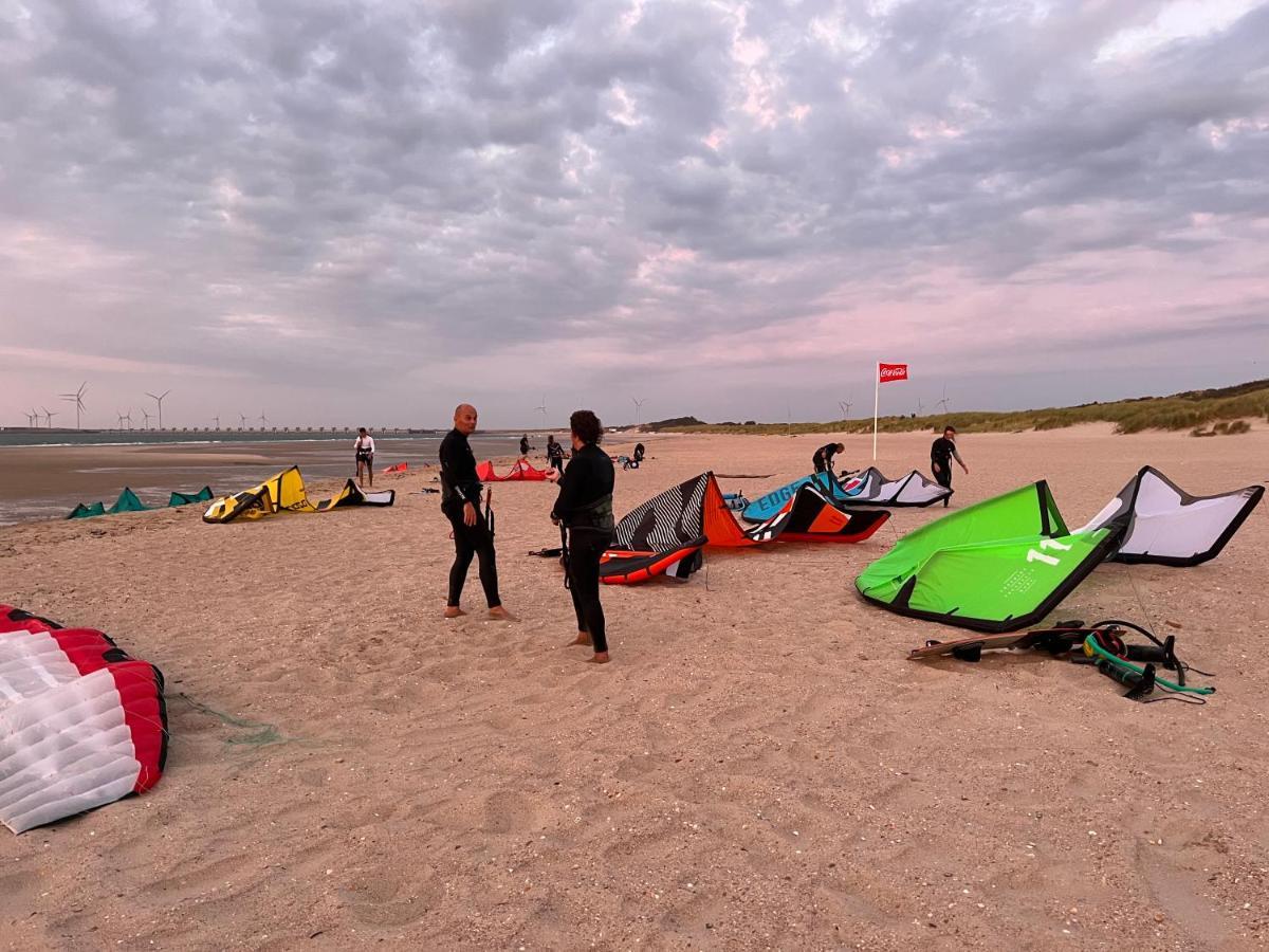 Etoile Aan Zee Hotel Vrouwenpolder Kültér fotó